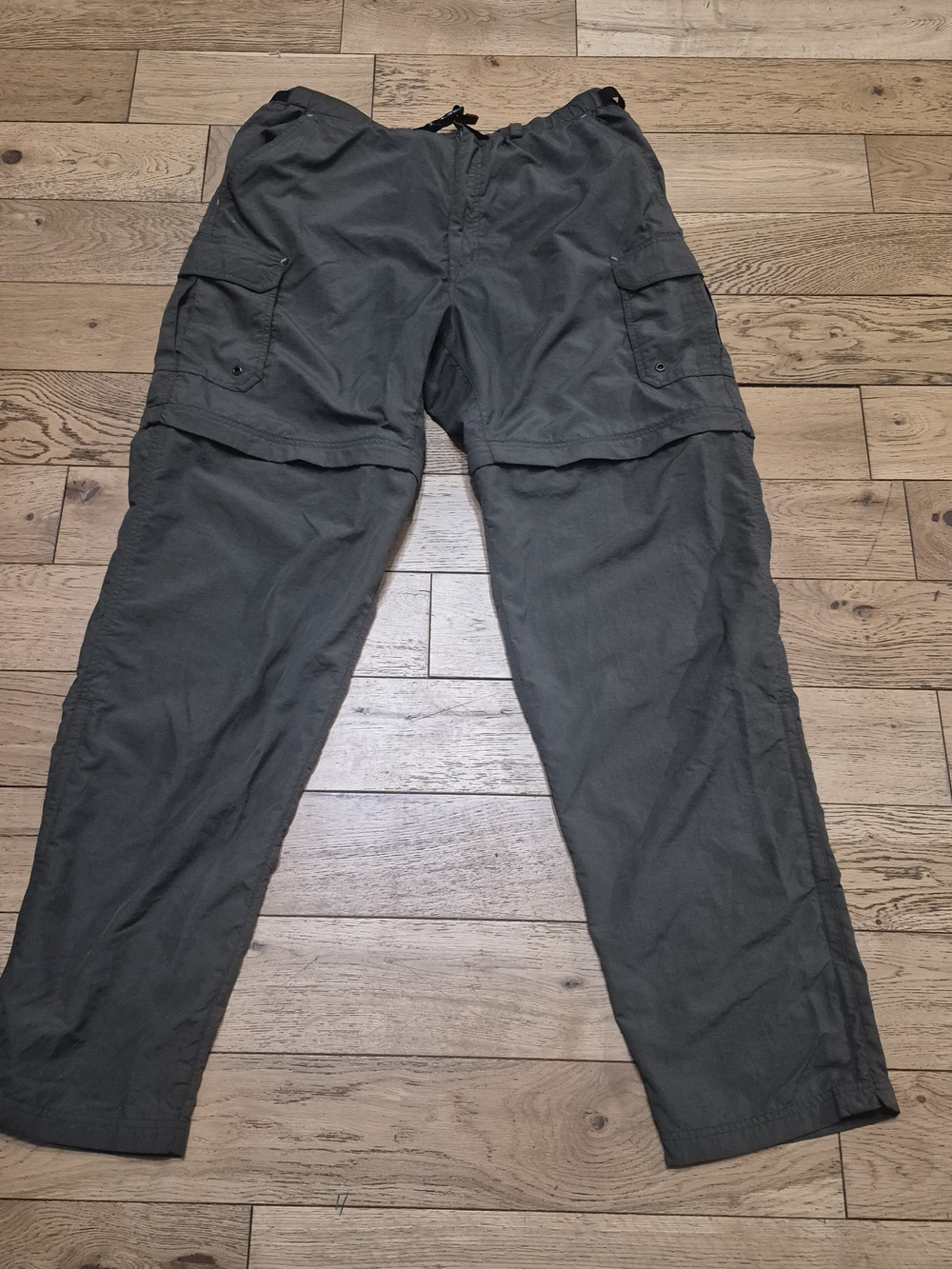 REI Men's Convertible Cargo Pants in Charcoal